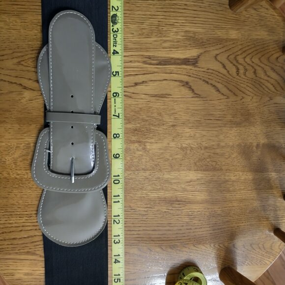 Stretch Belt Waist Wide Statement Taupe Enclosure Women's Size 12 - Picture 3 of 9